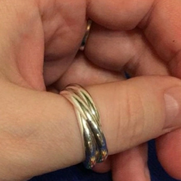 925 Silver plated Eternity Ring~NIB - Picture 4 of 8